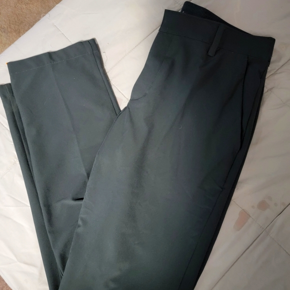 NWOT Nike DriFit Golf Pants - Picture 1 of 3